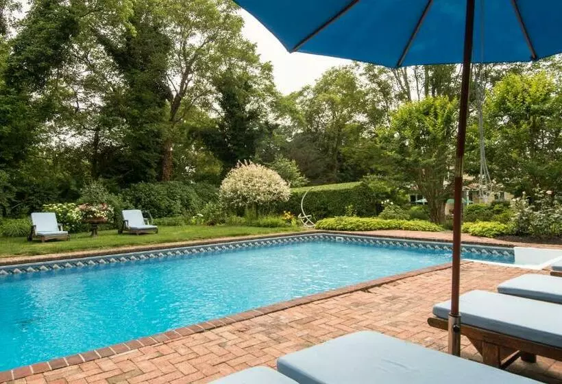 Bed and Breakfast A Butler S Manor