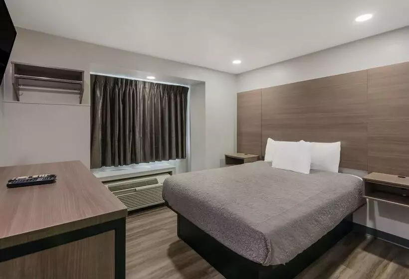 Отель Americas Best Value Inn And Suites Lake Charles