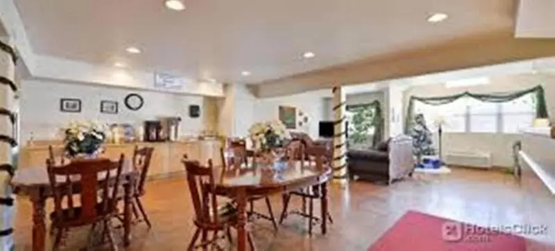 ホテル Americas Best Value Inn And Suites Ada