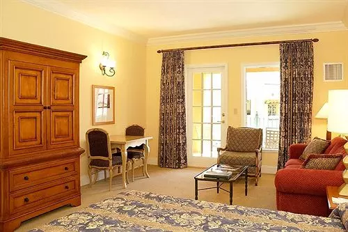 酒店 Aston MonteLago Village Resort