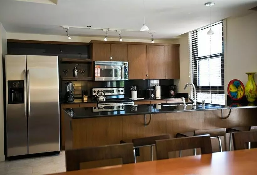 酒店 Aston MonteLago Village Resort