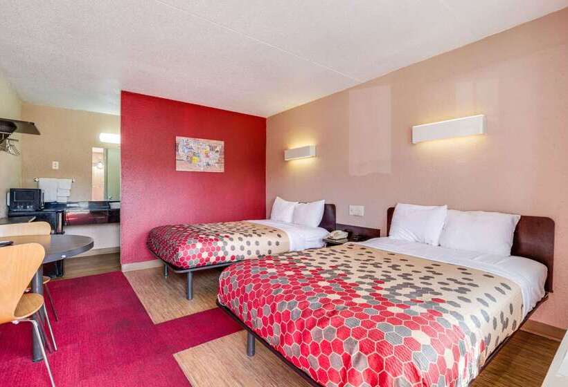 ホテル Econo Lodge Inn & Suites