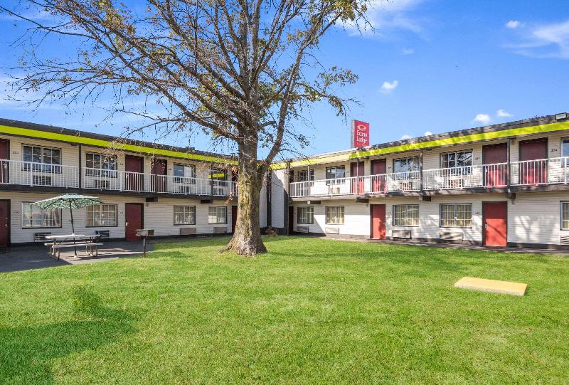 ホテル Econo Lodge Inn & Suites