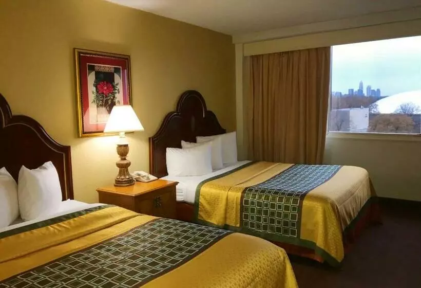 Hotel Golden Green Charlotte