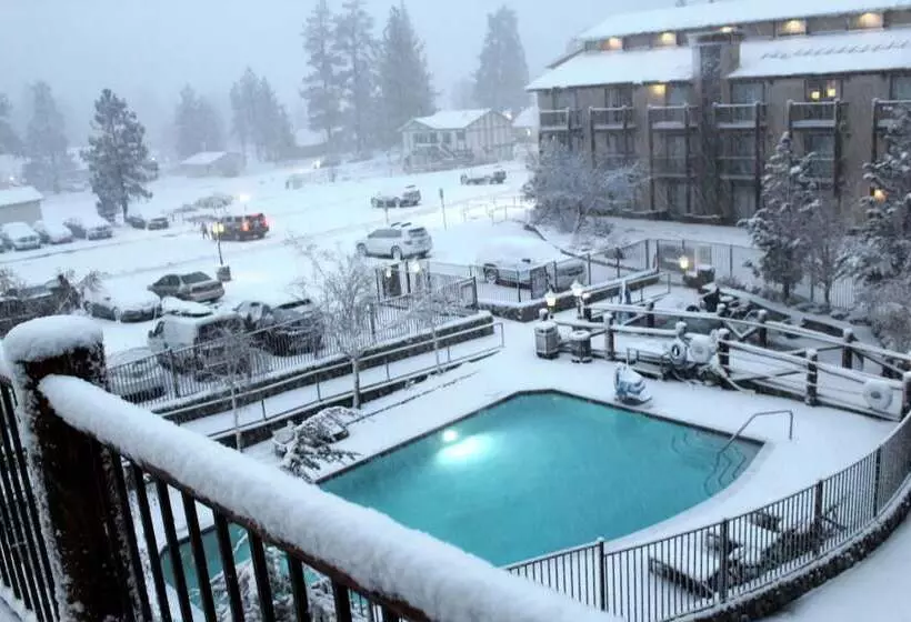 فندق Holiday Inn Resort The Lodge At Big Bear Lake, An Ihg