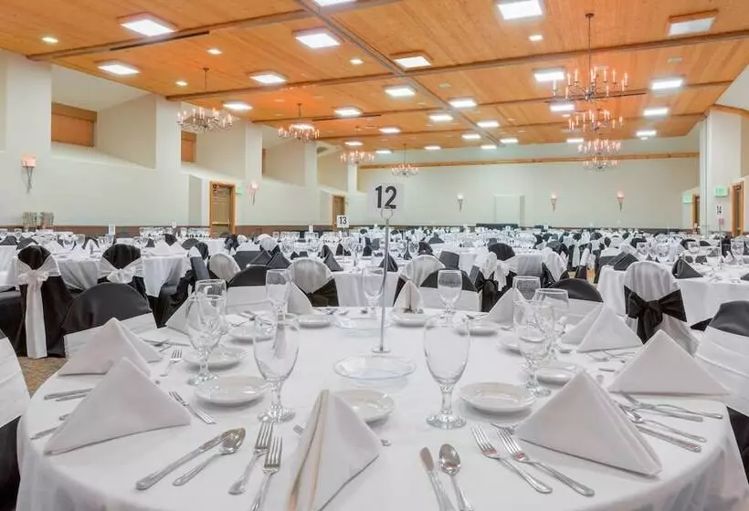 فندق Holiday Inn Resort The Lodge At Big Bear Lake, An Ihg