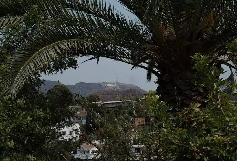 هتل Hollywood Hills