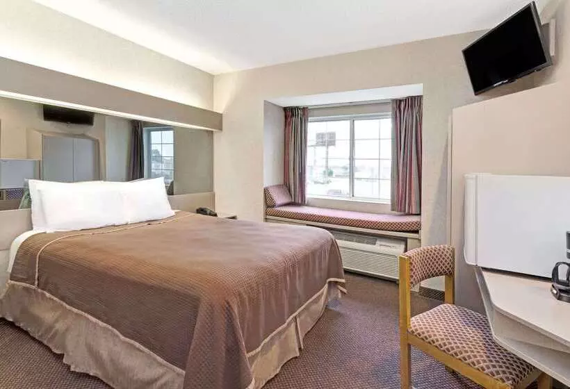 فندق Red Lion Inn & Suites Elk Grove Village