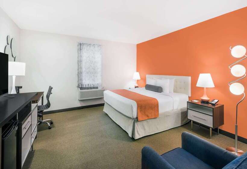 فندق Howard Johnson By Wyndham Quincy/ Boston