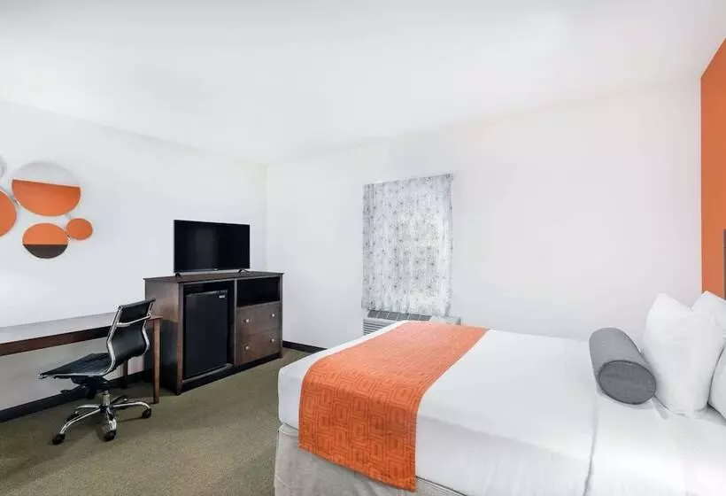 호텔 Howard Johnson By Wyndham Quincy/ Boston