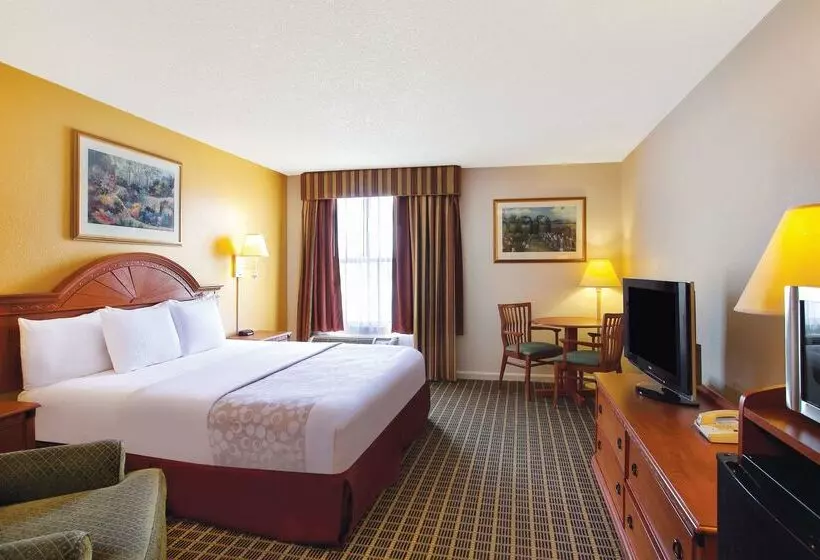 هتل La Quinta Inn By Wyndham Orlando International Drive North