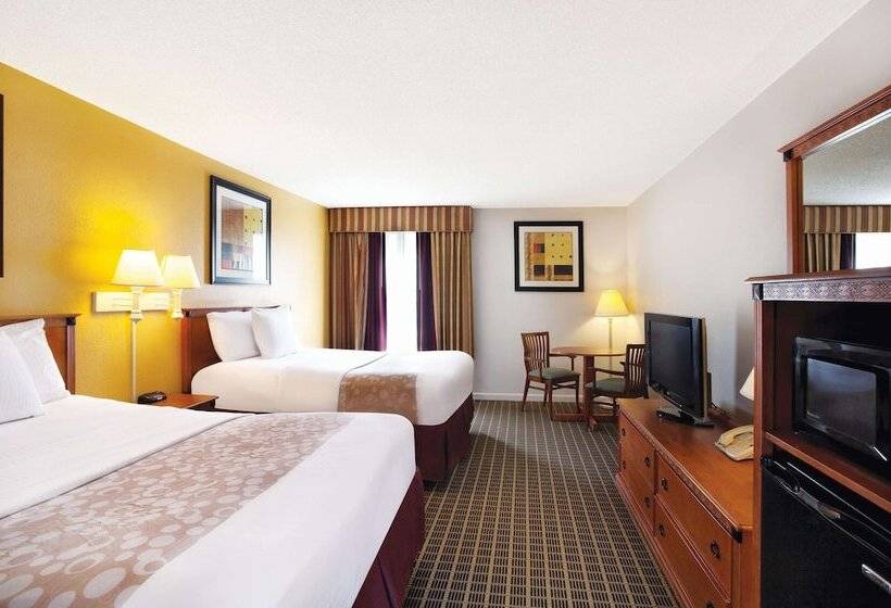 فندق La Quinta Inn By Wyndham Orlando International Drive North