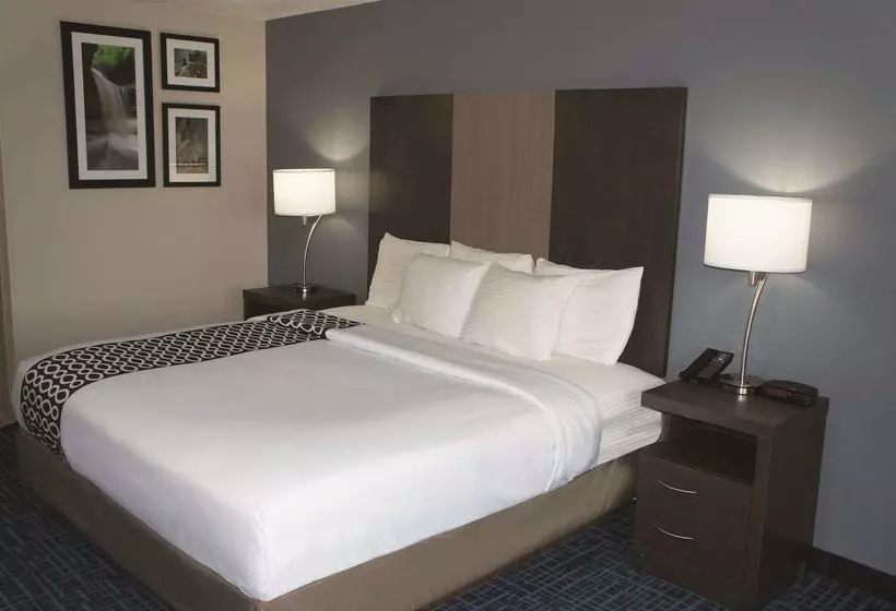 酒店 La Quinta Inn By Wyndham Peru Starved Rock State Park