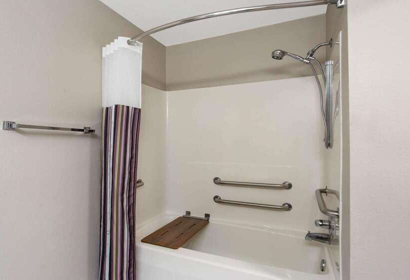 酒店 La Quinta Inn By Wyndham Peru Starved Rock State Park