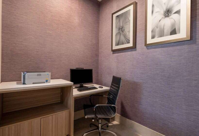 ホテル La Quinta Inn & Suites By Wyndham Atlanta Stockbridge