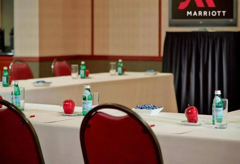ホテル Marriott Birmingham Grandview