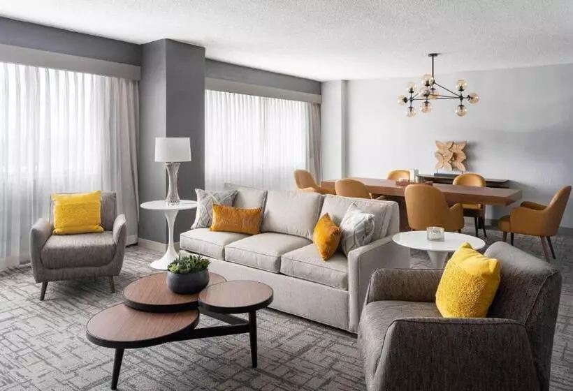 Отель Marriott Greensboro Downtown