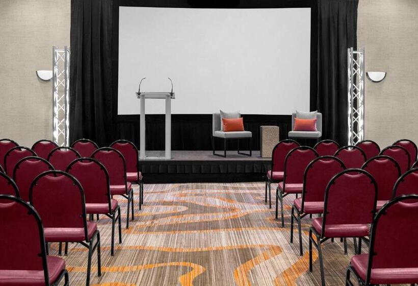 ホテル Pittsburgh Marriott North