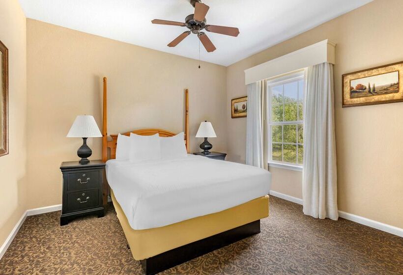 Отель Powhatan Resort