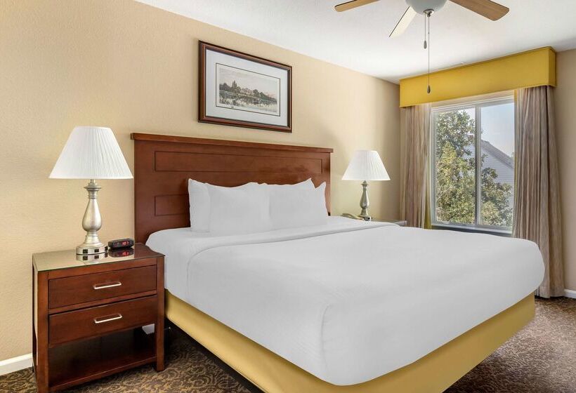 Отель Powhatan Resort