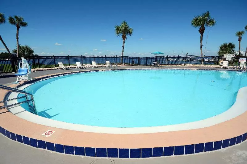 Hôtel Quality Inn & Suites Gulf Breeze Bayside Near Pensacola Beach