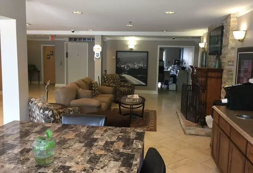 Hotel Super 8 By Wyndham Harbison/parkridge Hospital