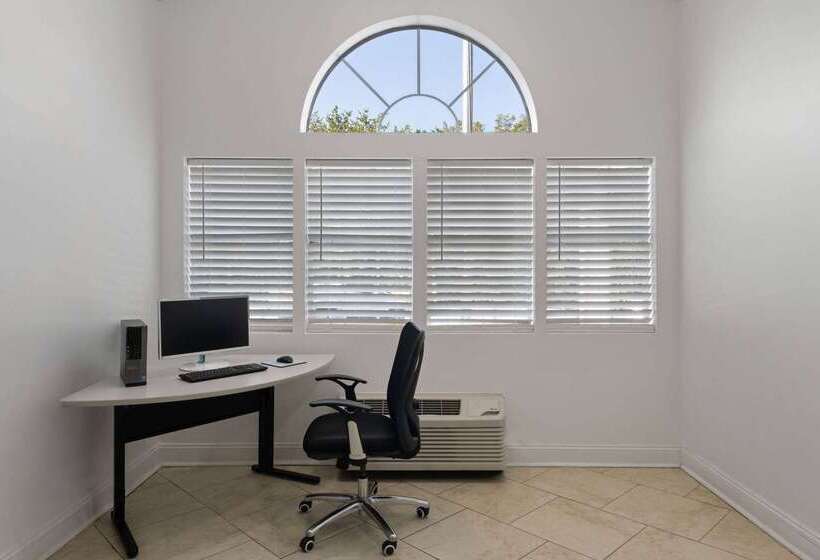 酒店 Super 8 By Wyndham Harbison/parkridge Hospital