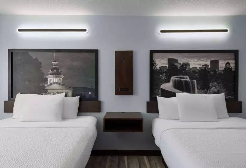 Hotel Super 8 By Wyndham Harbison/parkridge Hospital