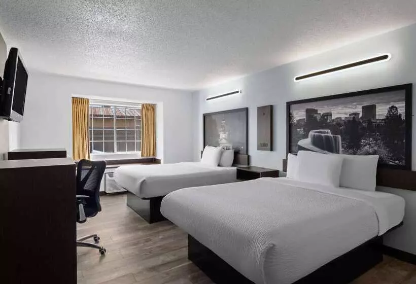 Hotel Super 8 By Wyndham Harbison/parkridge Hospital