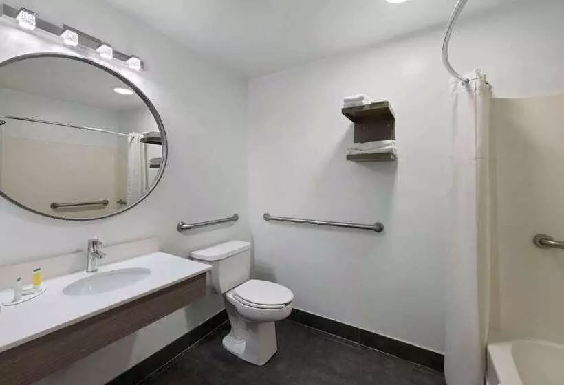 Hotel Super 8 By Wyndham Harbison/parkridge Hospital