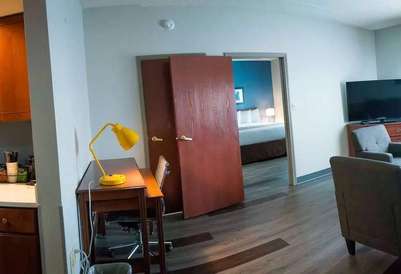 فندق Best Western Louisville Airport Expo