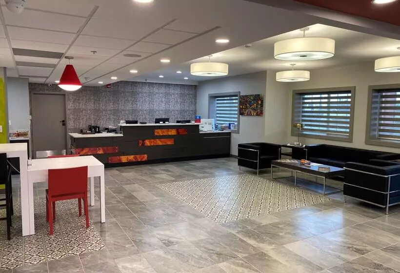 فندق Best Western Louisville Airport Expo