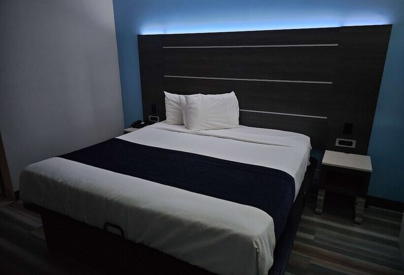 酒店 Travelodge Inn & Suites By Wyndham Fullerton