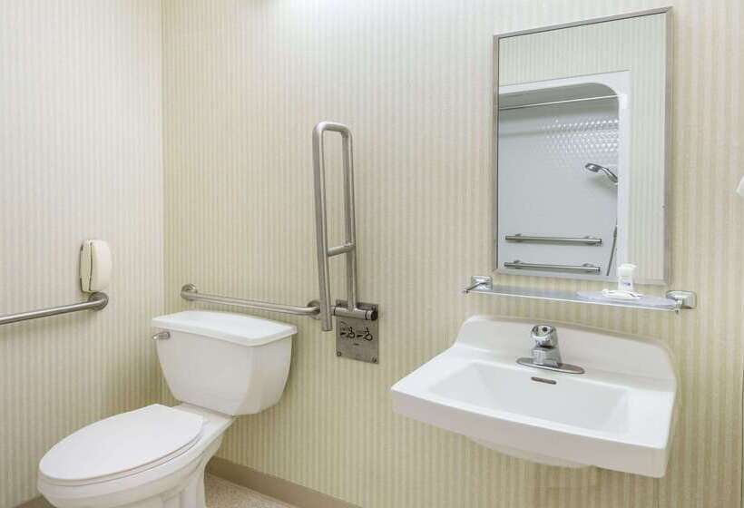 Microtel Inn & Suites By Wyndham Bethel/danbury