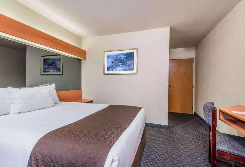 Microtel Inn & Suites By Wyndham Bethel/danbury
