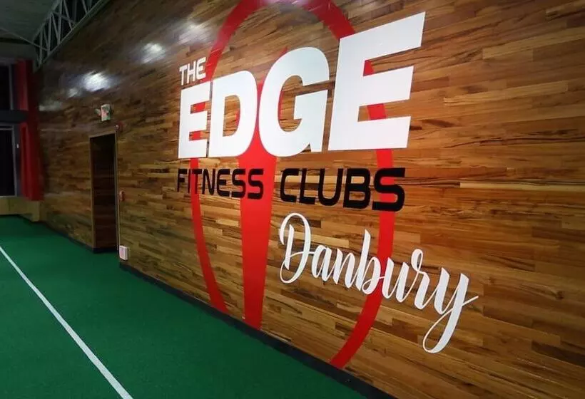 Microtel Inn & Suites By Wyndham Bethel/danbury