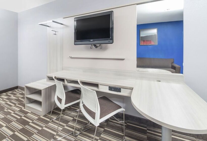 Microtel Inn & Suites By Wyndham Bethel/danbury