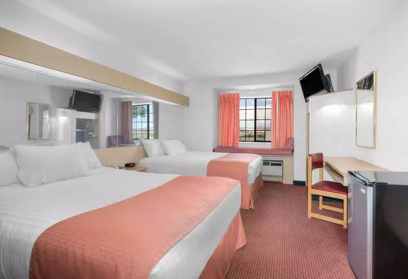 Microtel Inn & Suites By Wyndham Gallup   Pet Friendly