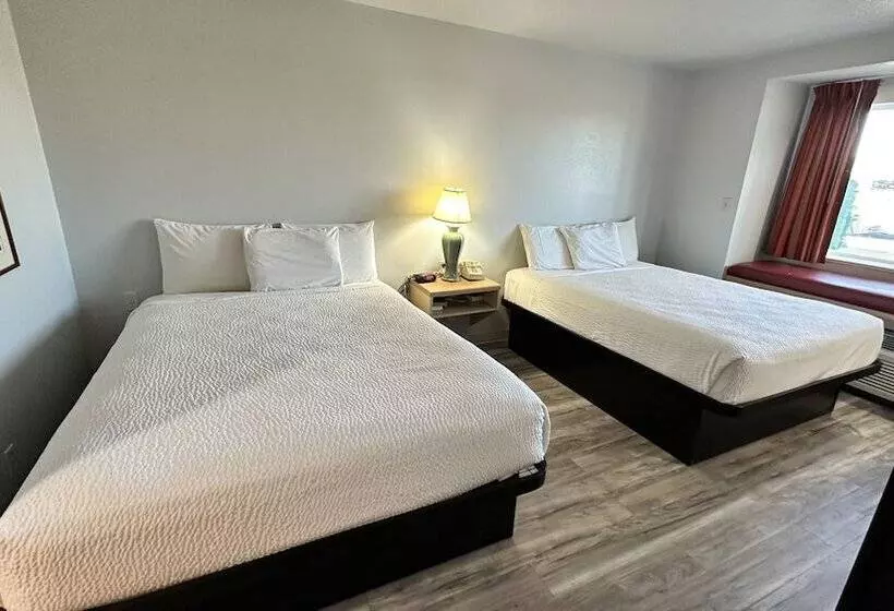 Microtel Inn & Suites By Wyndham Gallup   Pet Friendly