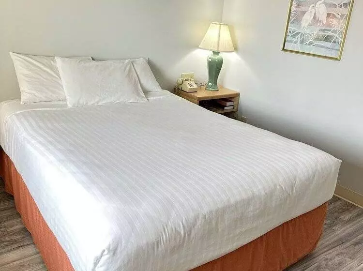 Microtel Inn & Suites By Wyndham Gallup   Pet Friendly