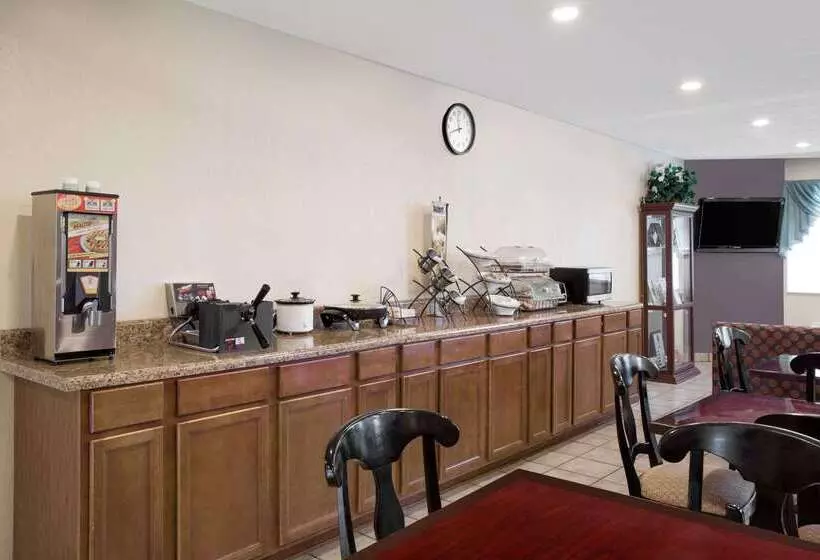 Microtel Inn & Suites By Wyndham Meridian