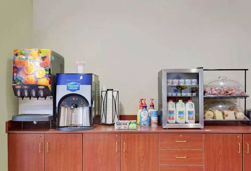 Microtel Inn & Suites By Wyndham Wellsville