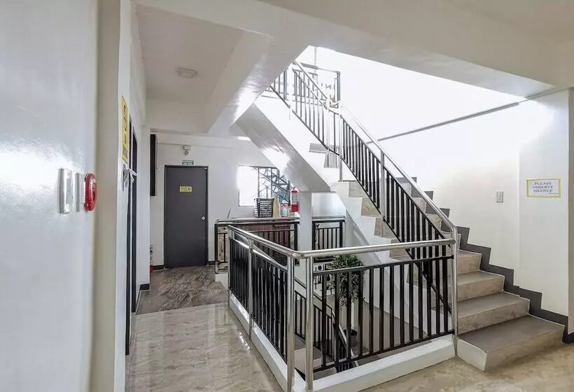 ユースホステル Reddoorz Near Gaisano Mall Gensan