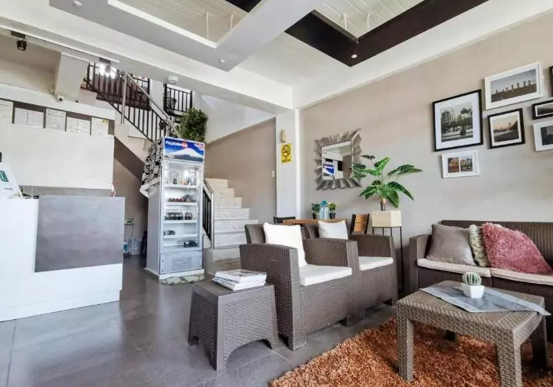 ユースホステル Reddoorz Near Gaisano Mall Gensan