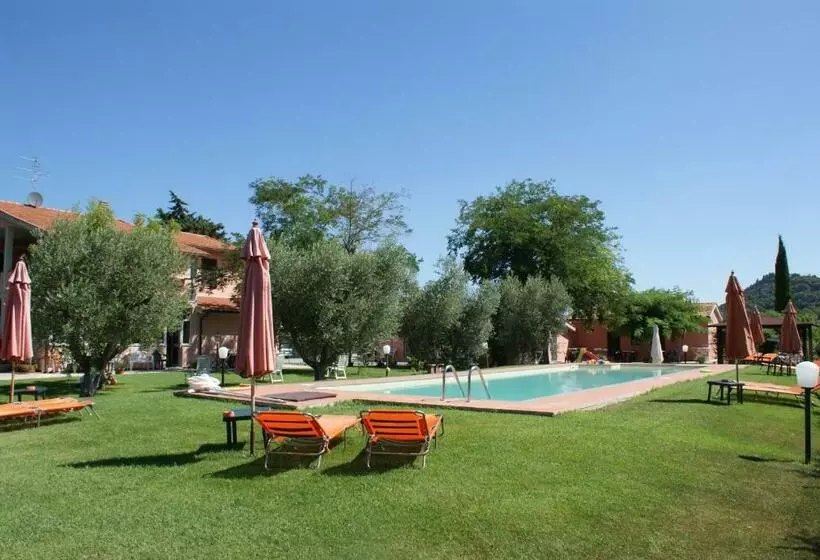 Hotelli Agriturismo La Siesta