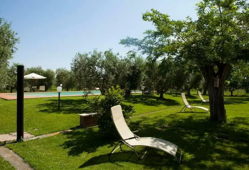 Hotelli Agriturismo La Siesta