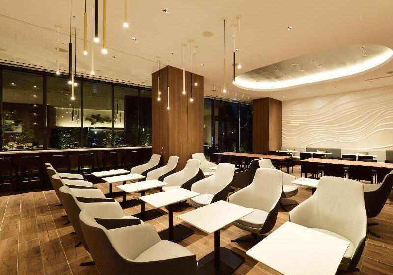 בית מלון כפרי Elcient Osaka Umeda