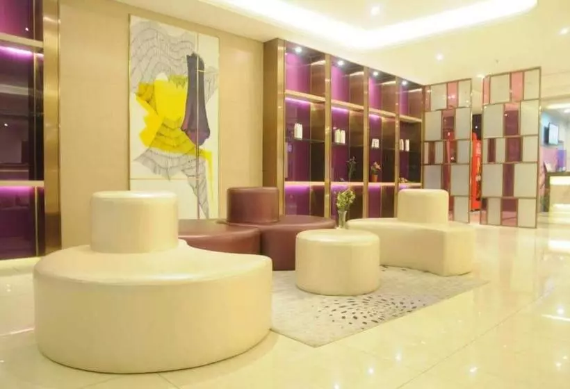 ホテル Lavande S Guangzhou Fangcun Huadiwan Metro Station