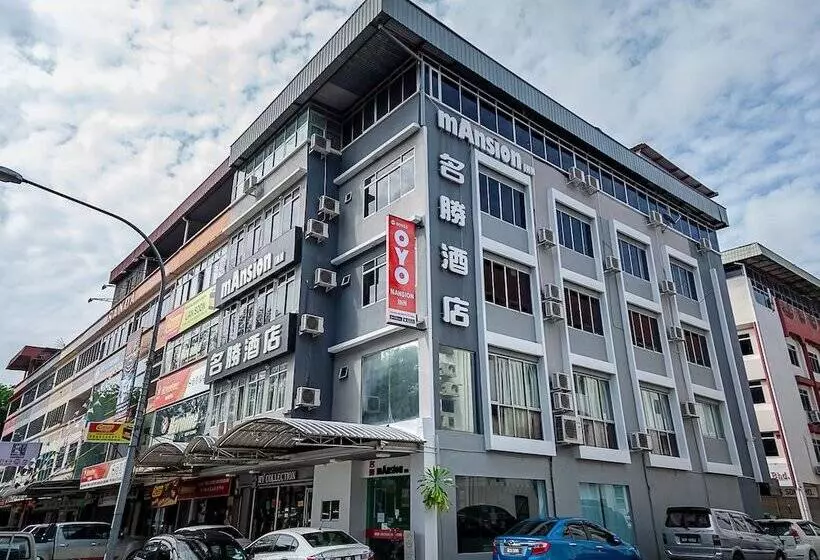 Hotelli Oyo 90055 Mansion Inn