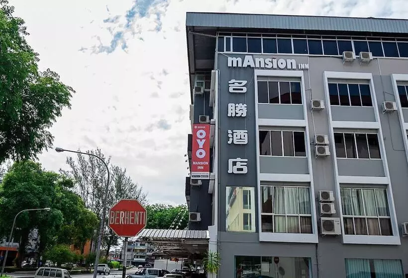 Hotelli Oyo 90055 Mansion Inn